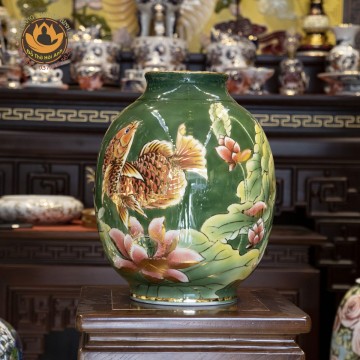Bình sen cá vẽ vàng 